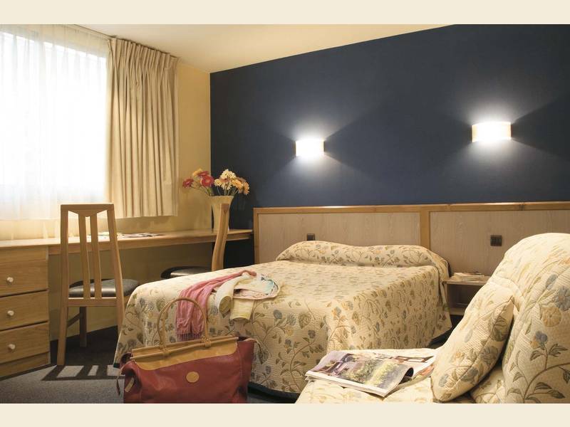 Hotel Du Commerce Spa Saint Gaudens Ngoại thất bức ảnh